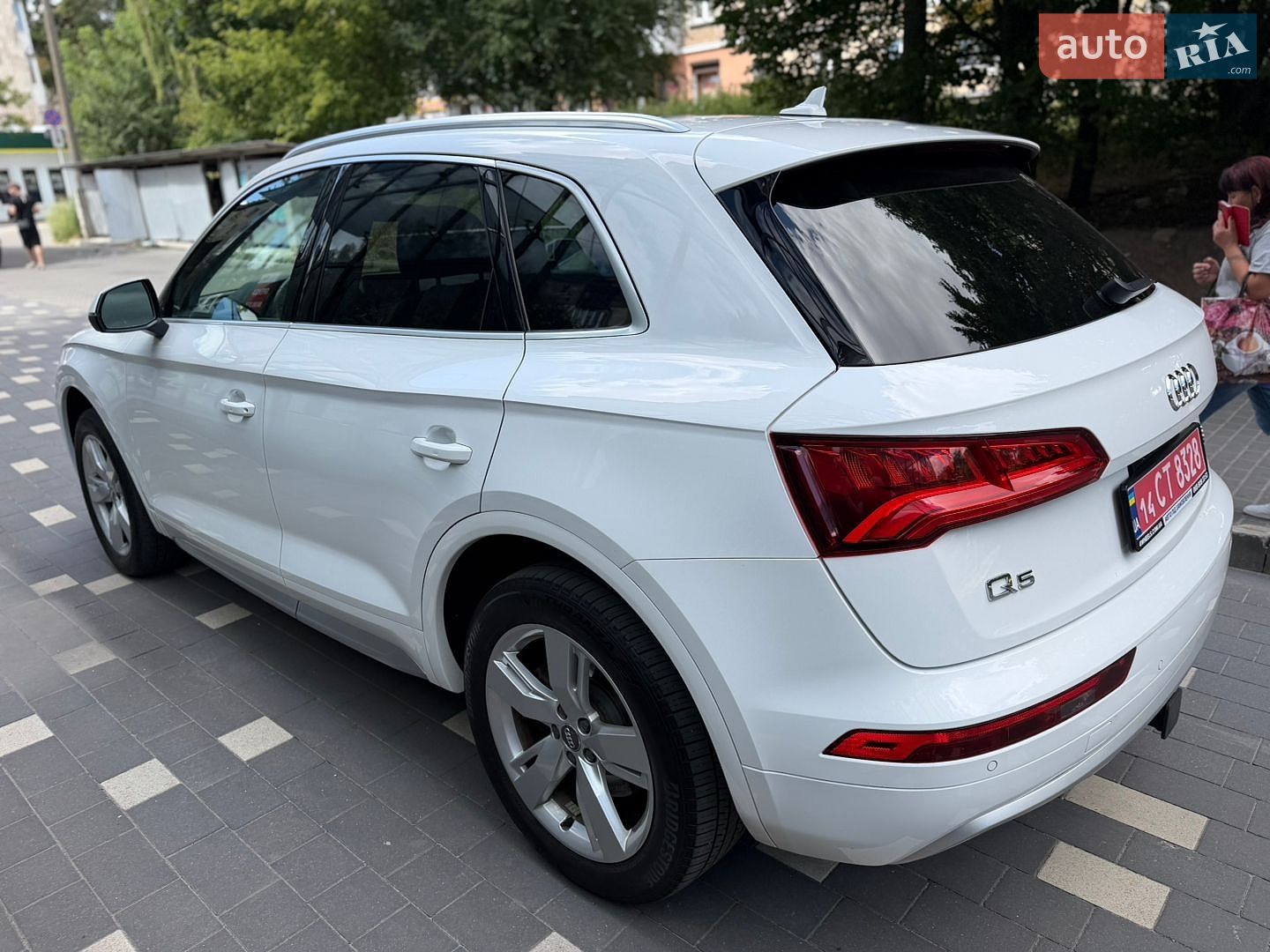 Audi Q5 2018 VIN WA1BNAFYXJ2246261 фото оголошення 9 з 44
