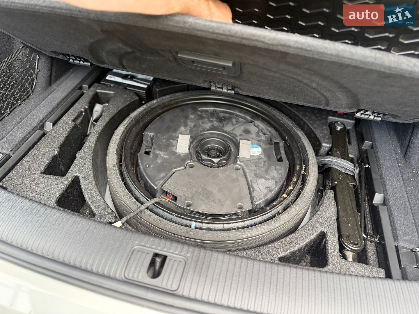 Audi Q5 2018 VIN WA1BNAFYXJ2246261 фото оголошення 31 з 44