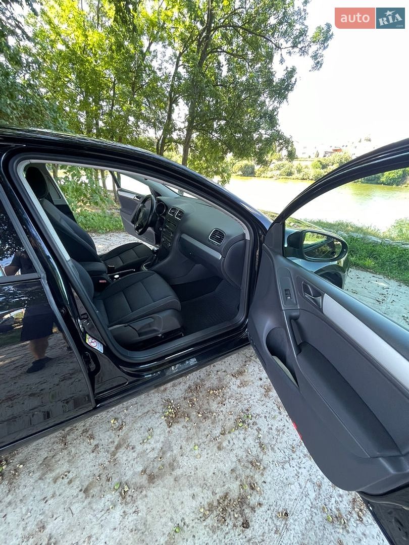 Volkswagen Golf 2010 VIN WVWZZZ1KZBP030850 фото оголошення 16 з 18