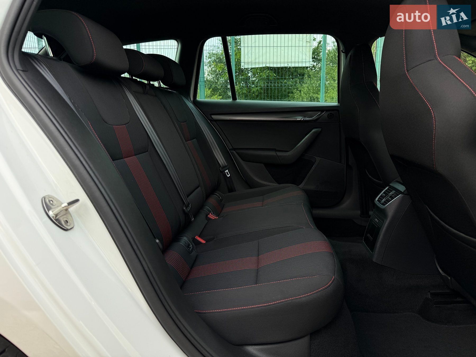 Skoda Octavia 2020 VIN TMBJJ7NE6L0187828 фото оголошення 96 з 101