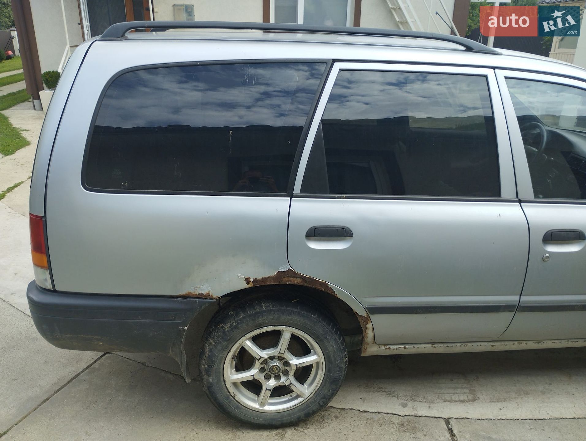 Nissan Sunny 1992 VIN JN1TFAY10U0007584 фото оголошення 2 з 3