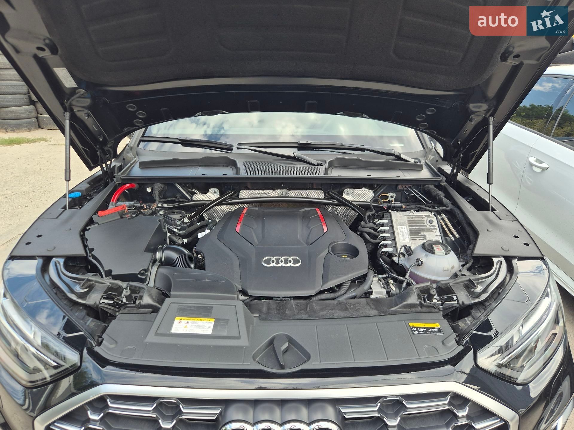 Audi SQ5 2024 VIN WA1B4AFY9R2102702 фото оголошення 17 з 30
