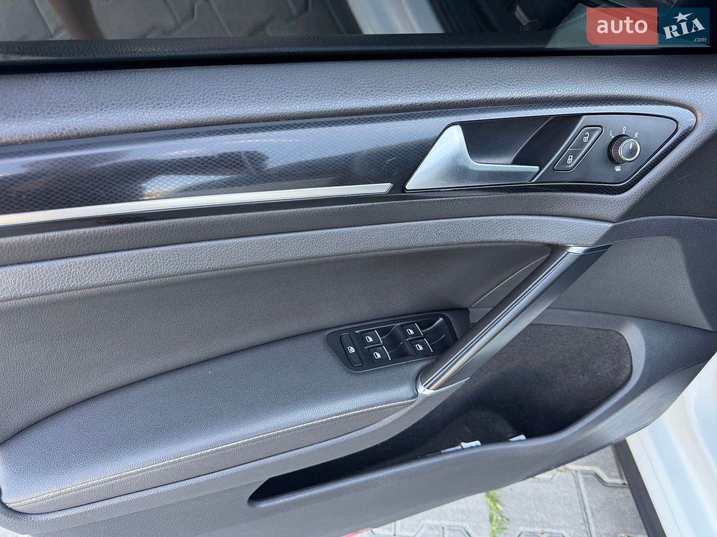 Volkswagen Golf 2013 VIN WVWZZZAUZEW095440 фото оголошення 3 з 27