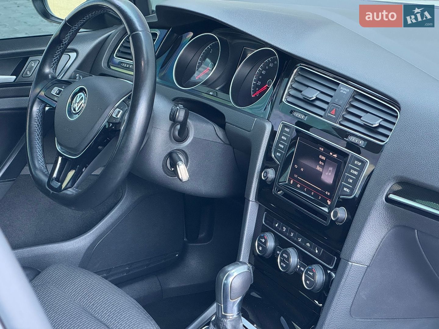 Volkswagen Golf 2013 VIN WVWZZZAUZEW095440 фото оголошення 24 з 27