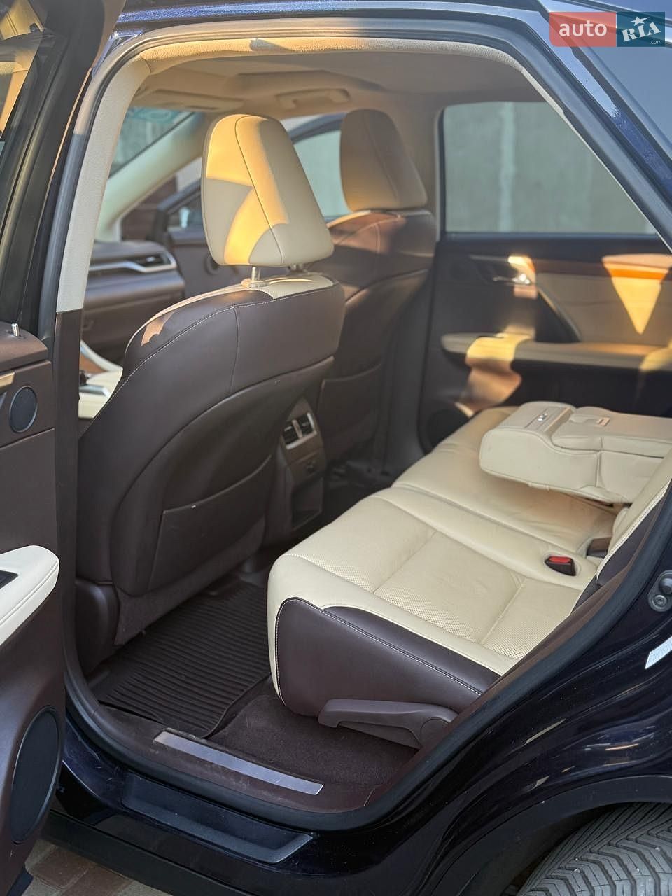 Lexus RX 2019 VIN 2T2BZMCA3KC211711 фото оголошення 10 з 14