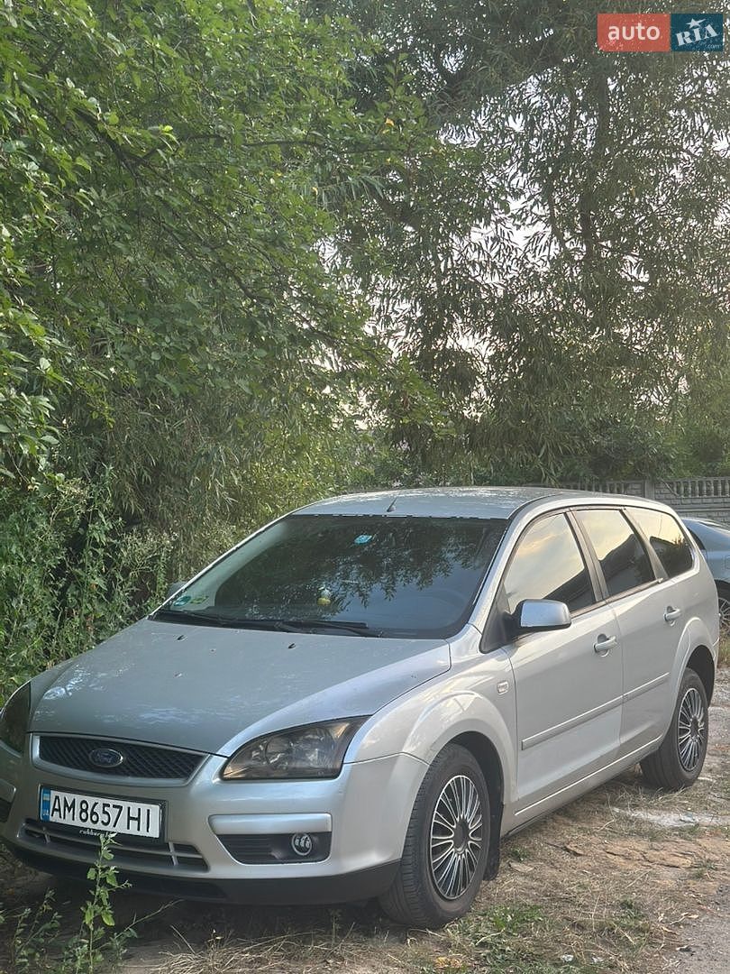 Ford Focus 2007 VIN WF0WXXGCDW7Y57456 фото оголошення 2 з 20
