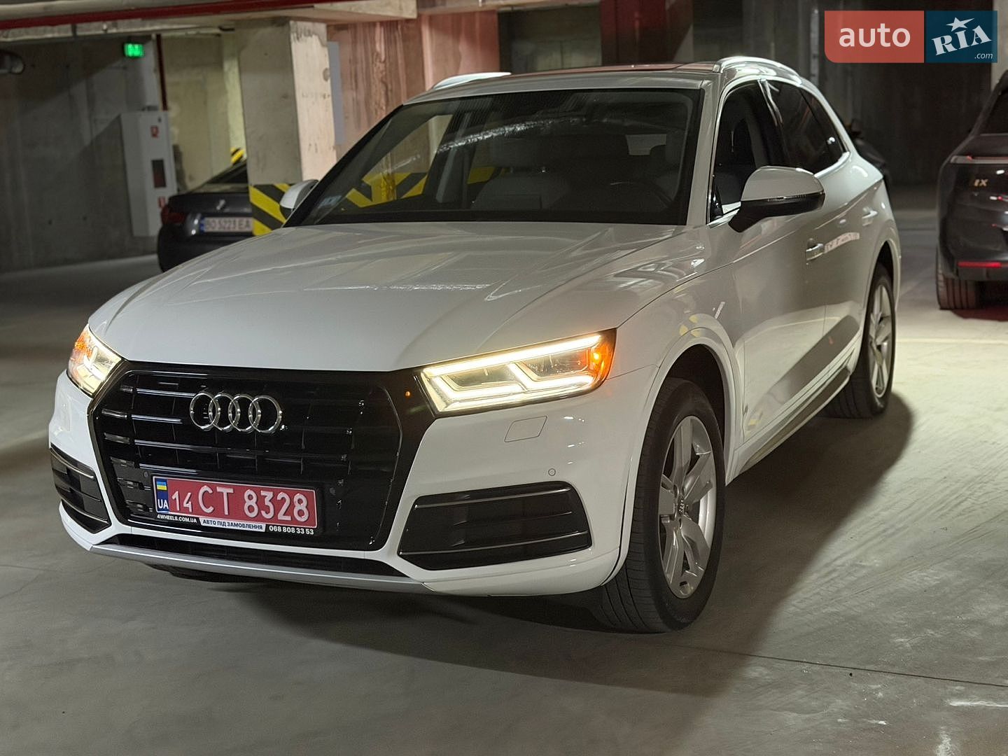 Audi Q5 2018 VIN WA1BNAFYXJ2246261 фото оголошення 10 з 44