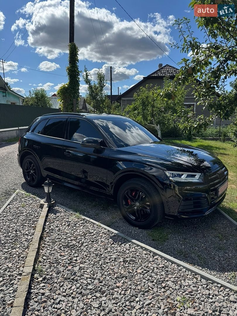 Audi Q5 2018 VIN WA1ANAFY9J2204708 фото оголошення 4 з 20