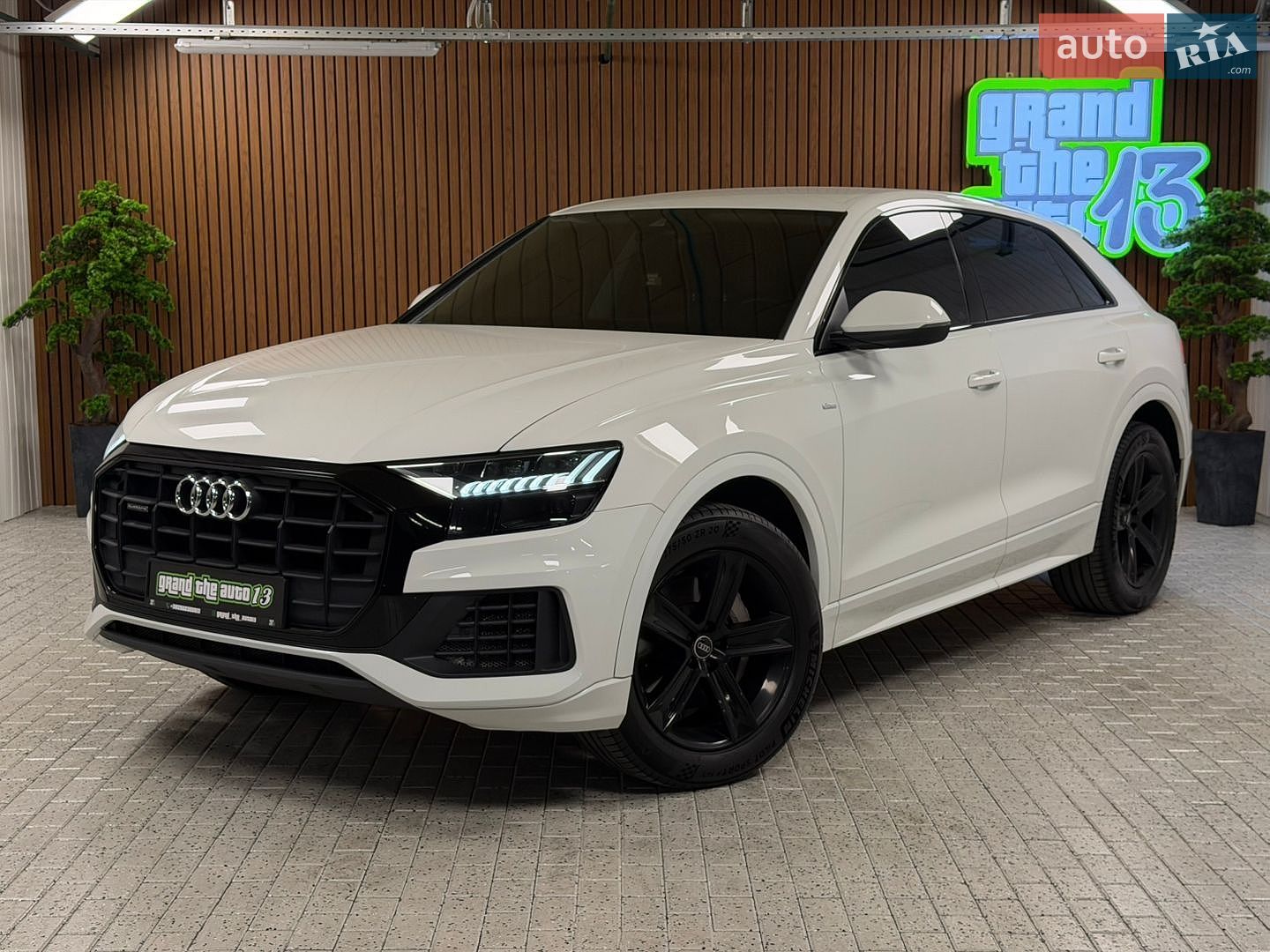 Audi Q8 2020 VIN WAUZZZF14MD011502 фото оголошення 2 з 55