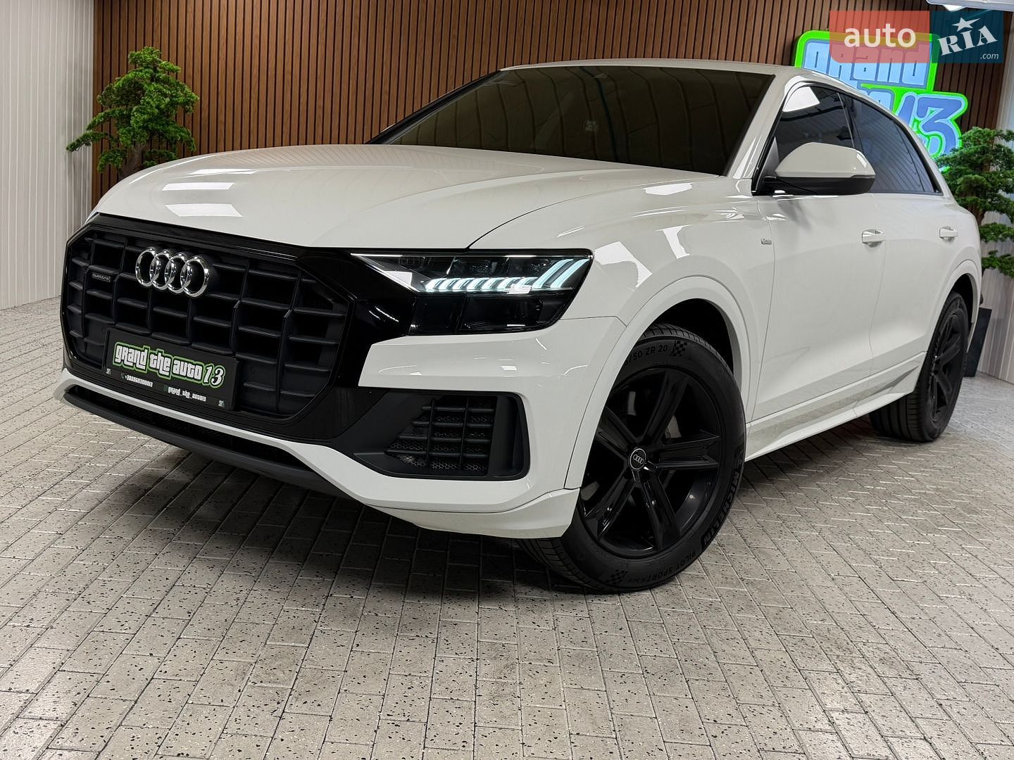 Audi Q8 2020 VIN WAUZZZF14MD011502 фото оголошення 15 з 55