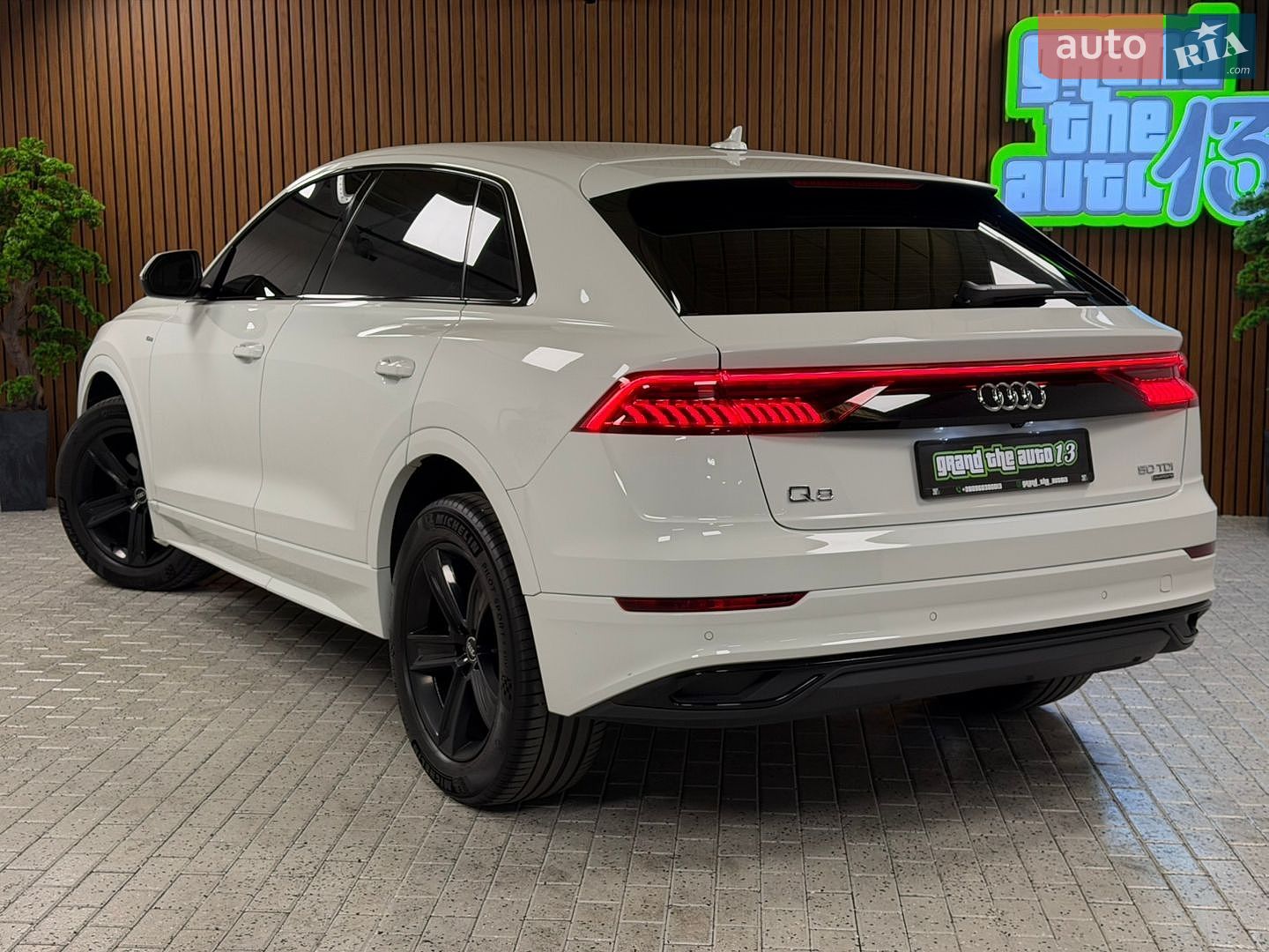 Audi Q8 2020 VIN WAUZZZF14MD011502 фото оголошення 46 з 55
