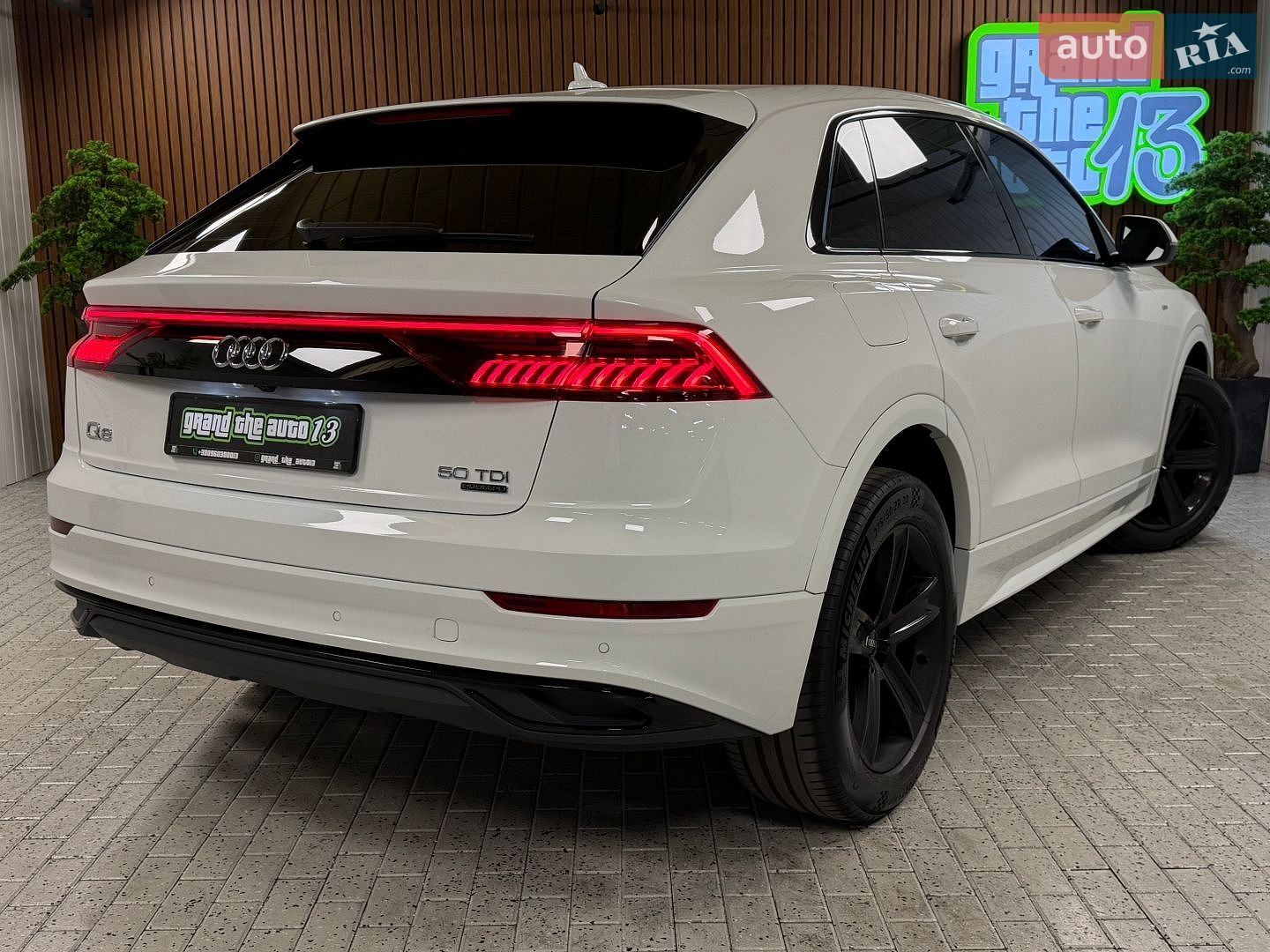 Audi Q8 2020 VIN WAUZZZF14MD011502 фото оголошення 53 з 55