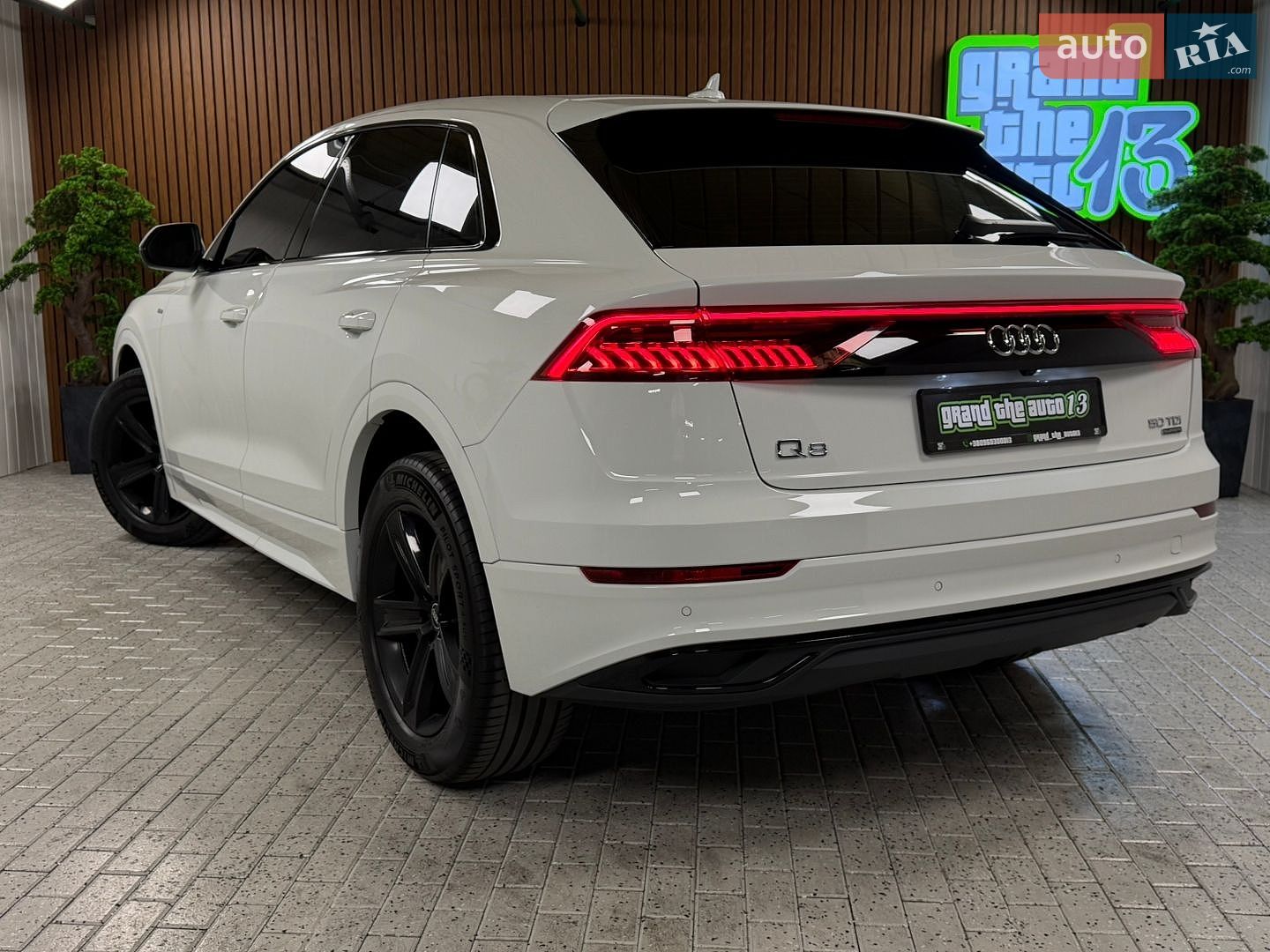 Audi Q8 2020 VIN WAUZZZF14MD011502 фото оголошення 50 з 55