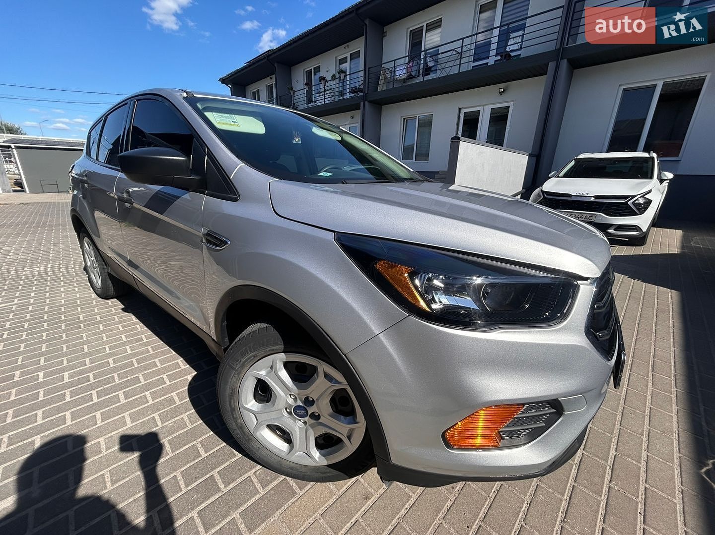 Ford Escape 2018 VIN 1FMCU0F77JUB51073 фото оголошення 3 з 17