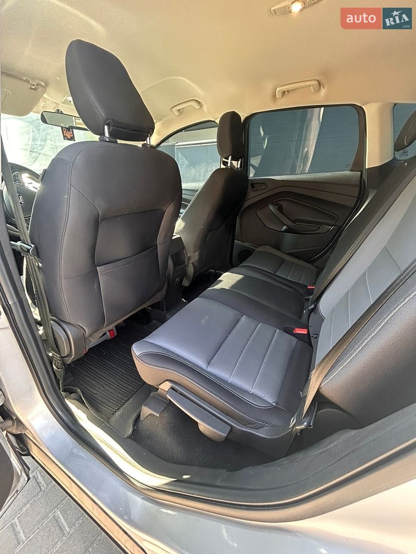 Ford Escape 2018 VIN 1FMCU0F77JUB51073 фото оголошення 14 з 17