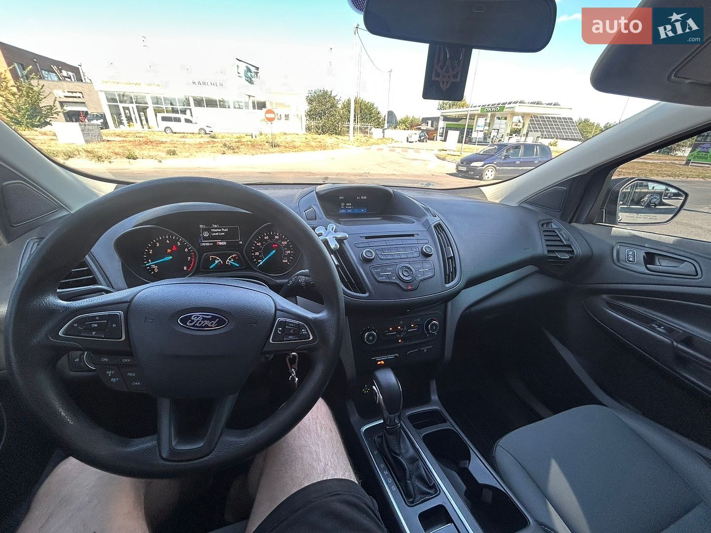 Ford Escape 2018 VIN 1FMCU0F77JUB51073 фото оголошення 16 з 17