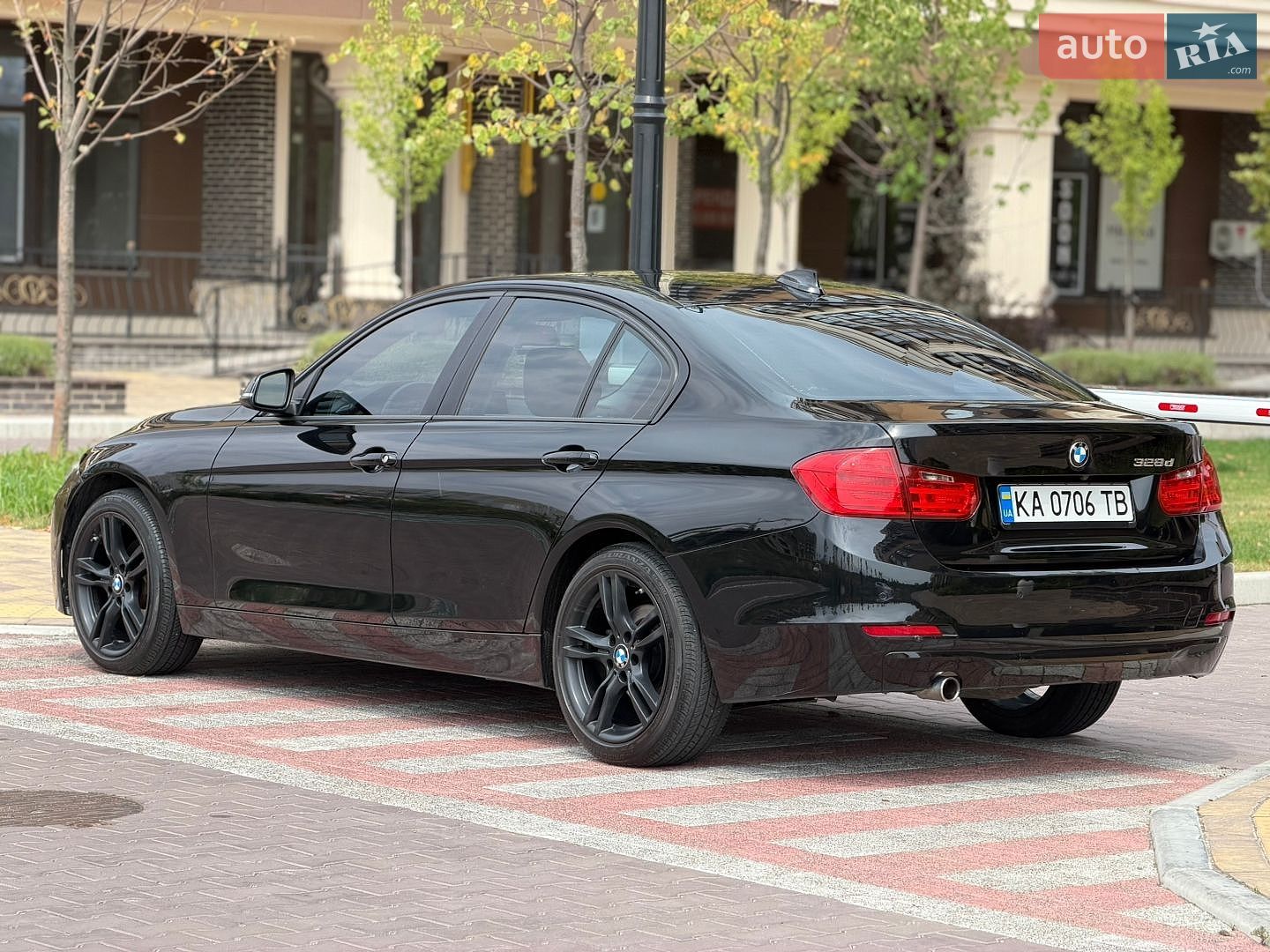 BMW 3 Series 2015 VIN WBA3D3C56FK158525 фото оголошення 7 з 42
