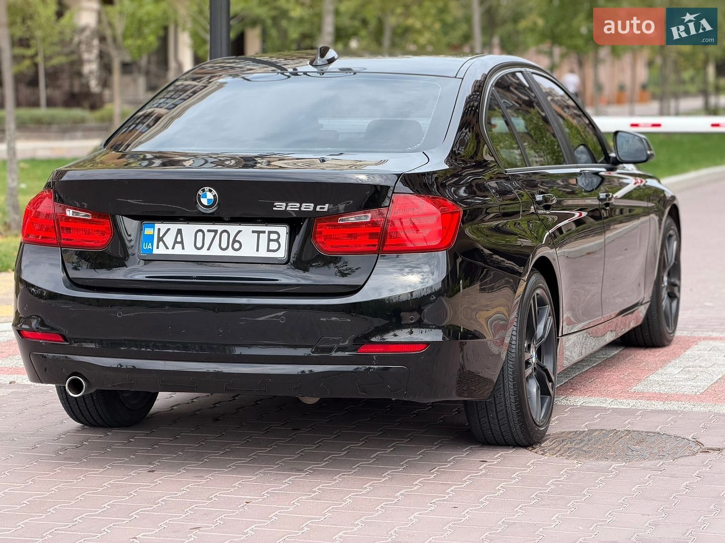 BMW 3 Series 2015 VIN WBA3D3C56FK158525 фото оголошення 16 з 42
