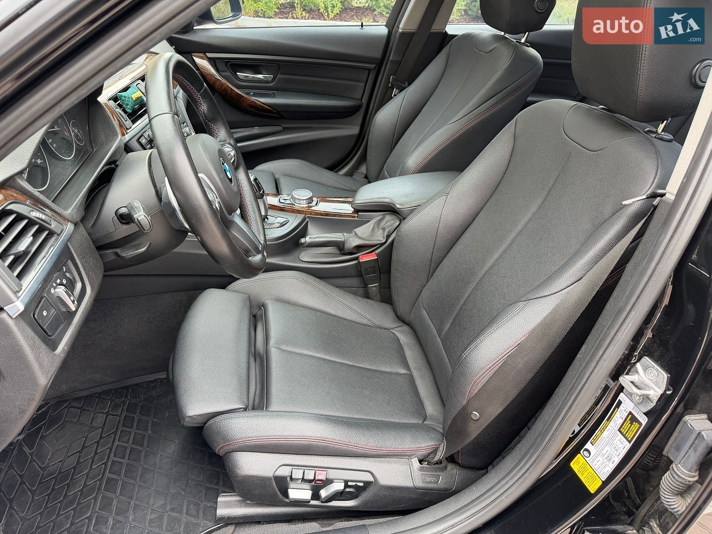 BMW 3 Series 2015 VIN WBA3D3C56FK158525 фото оголошення 22 з 42