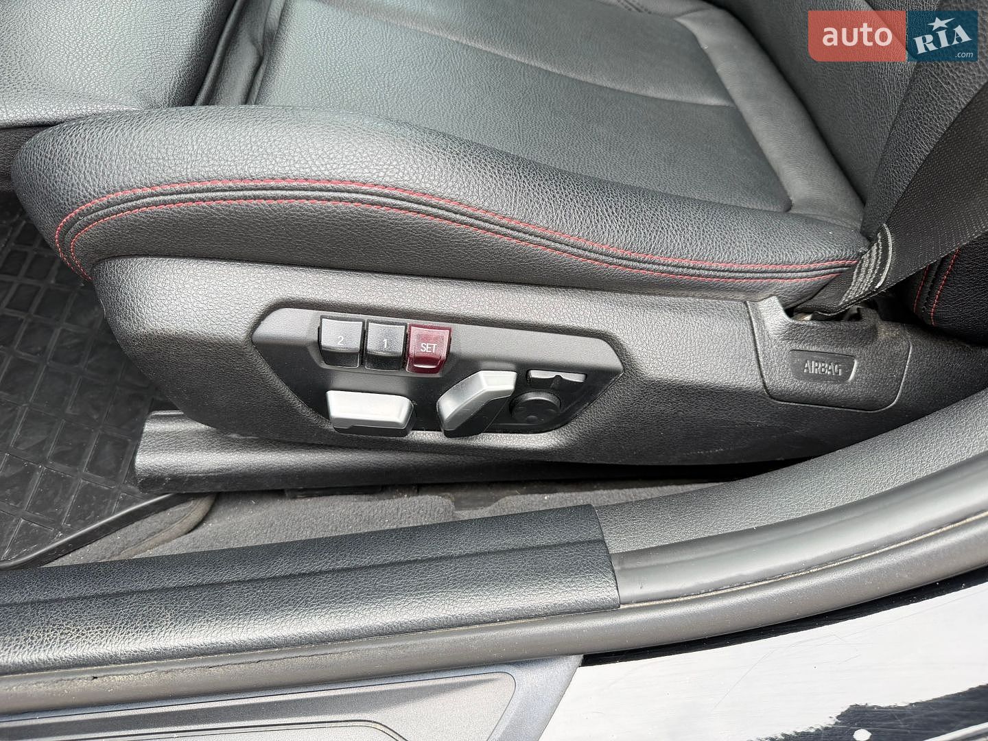 BMW 3 Series 2015 VIN WBA3D3C56FK158525 фото оголошення 27 з 42