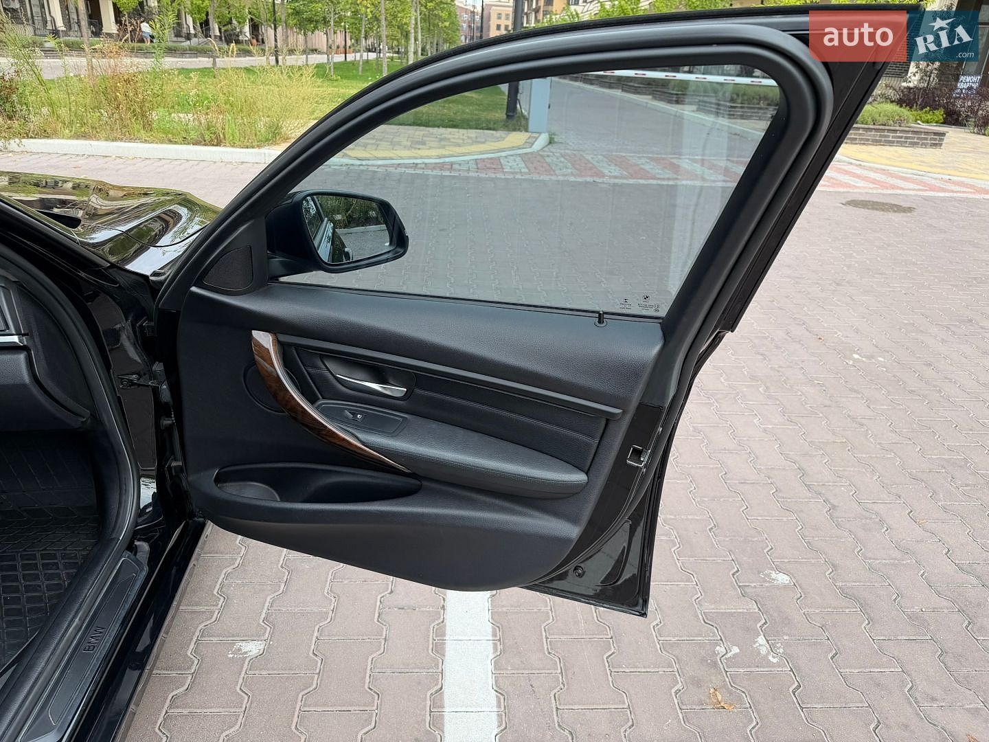 BMW 3 Series 2015 VIN WBA3D3C56FK158525 фото оголошення 33 з 42
