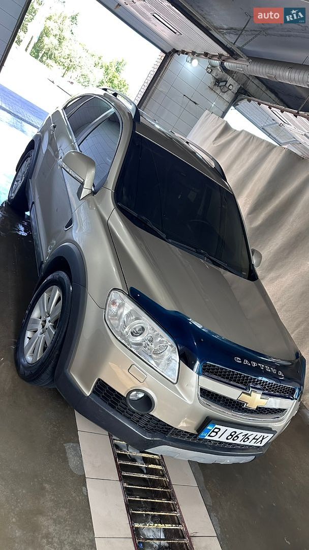 Chevrolet Captiva 2008 VIN Y6DCD26GJ8B263057 фото оголошення 2 з 19