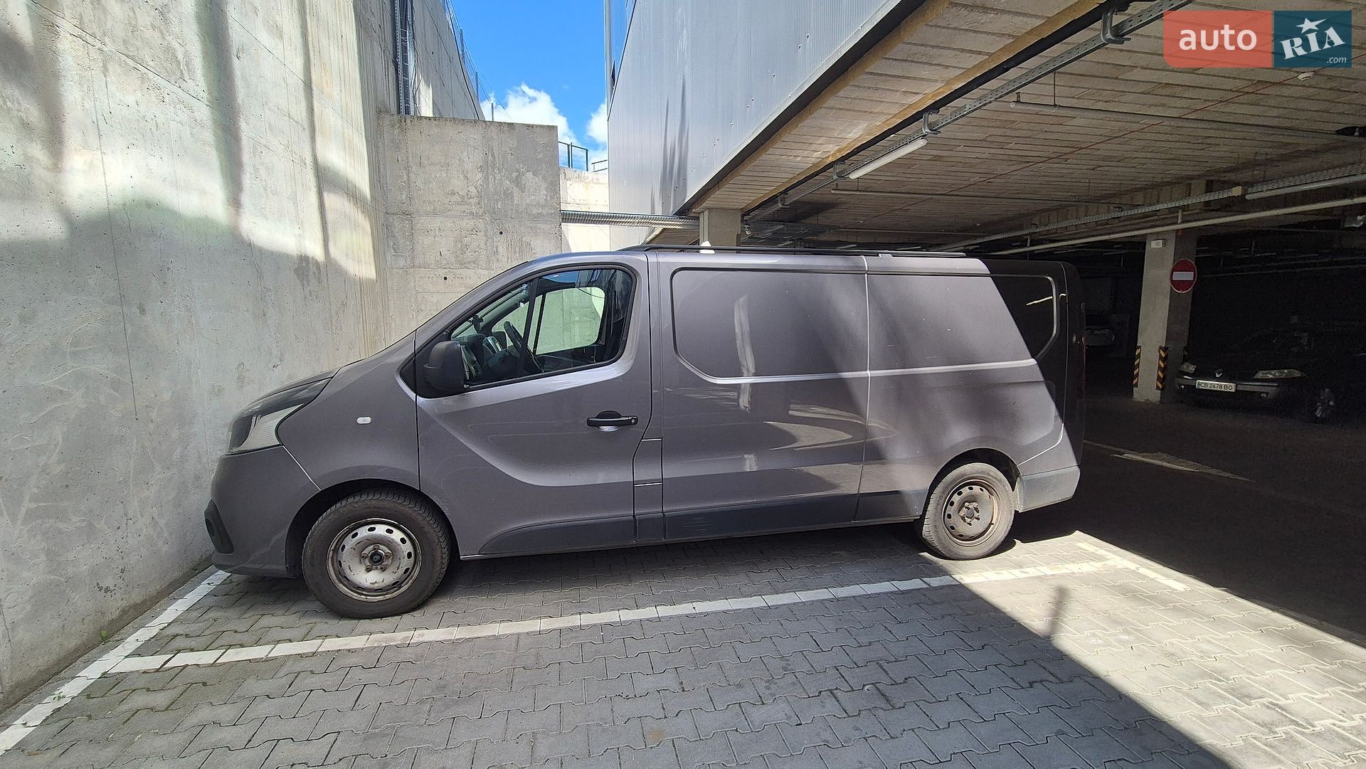 RENAULT TRAFIC 2018 VIN VF1FL000562263694 фото оголошення 4 з 22