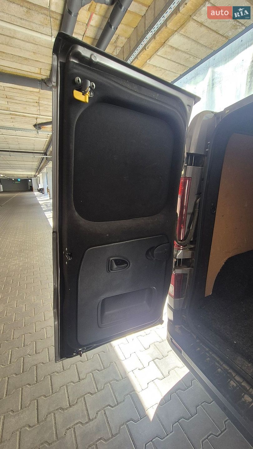 RENAULT TRAFIC 2018 VIN VF1FL000562263694 фото оголошення 6 з 22