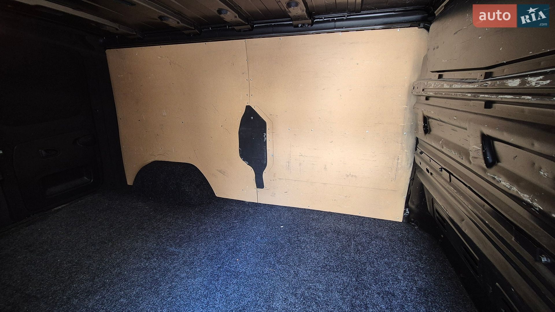 RENAULT TRAFIC 2018 VIN VF1FL000562263694 фото оголошення 12 з 22