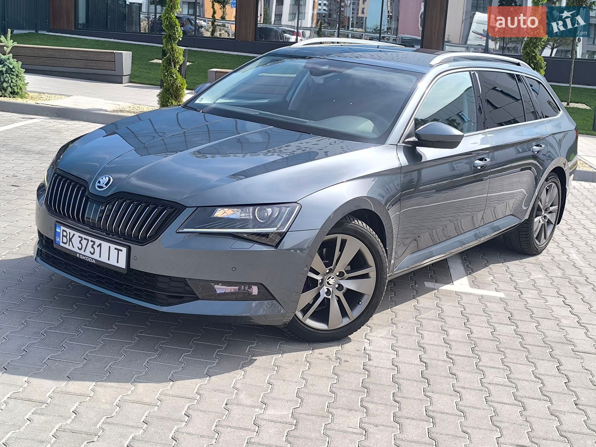 Skoda Superb 2018 VIN TMBLJ7NP5K7040030 фото оголошення 4 з 58