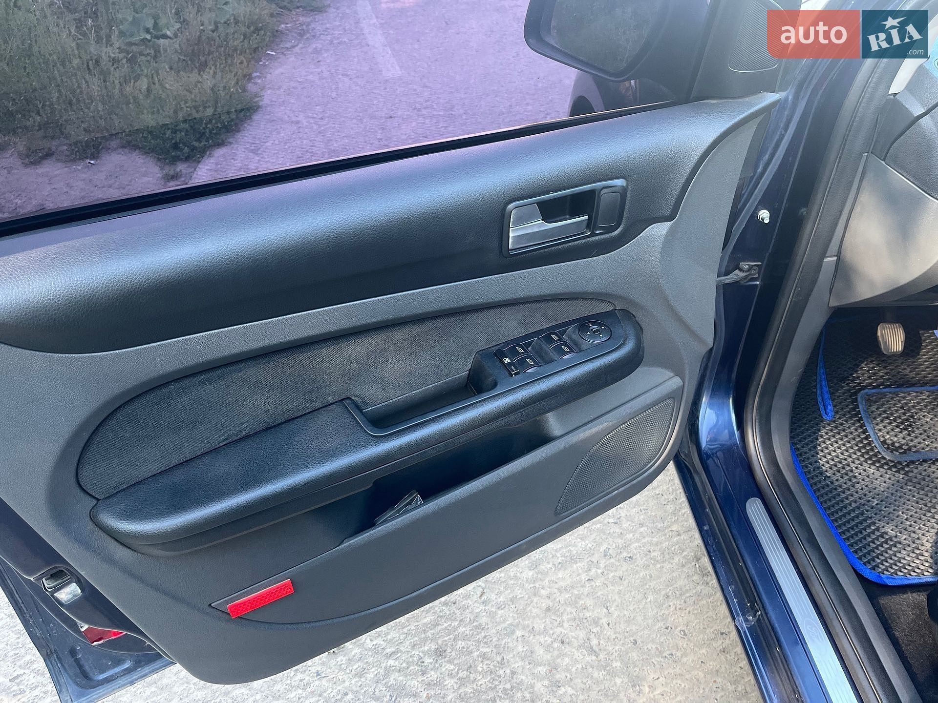 Ford Focus 2005 VIN WF0WXXGCDW5C30481 фото оголошення 9 з 21