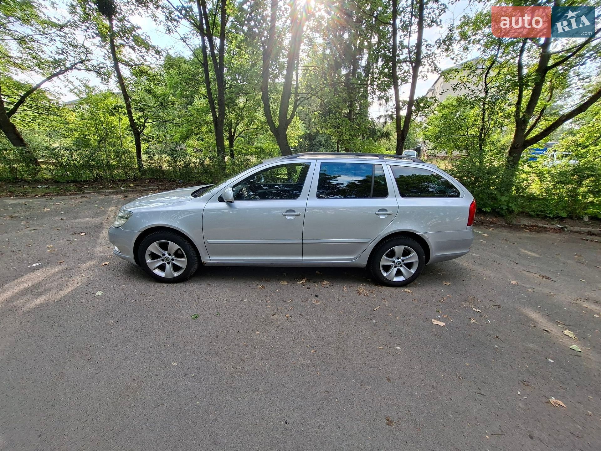 Skoda Octavia 2012 VIN TMBHK61Z7D2033441 фото оголошення 4 з 23