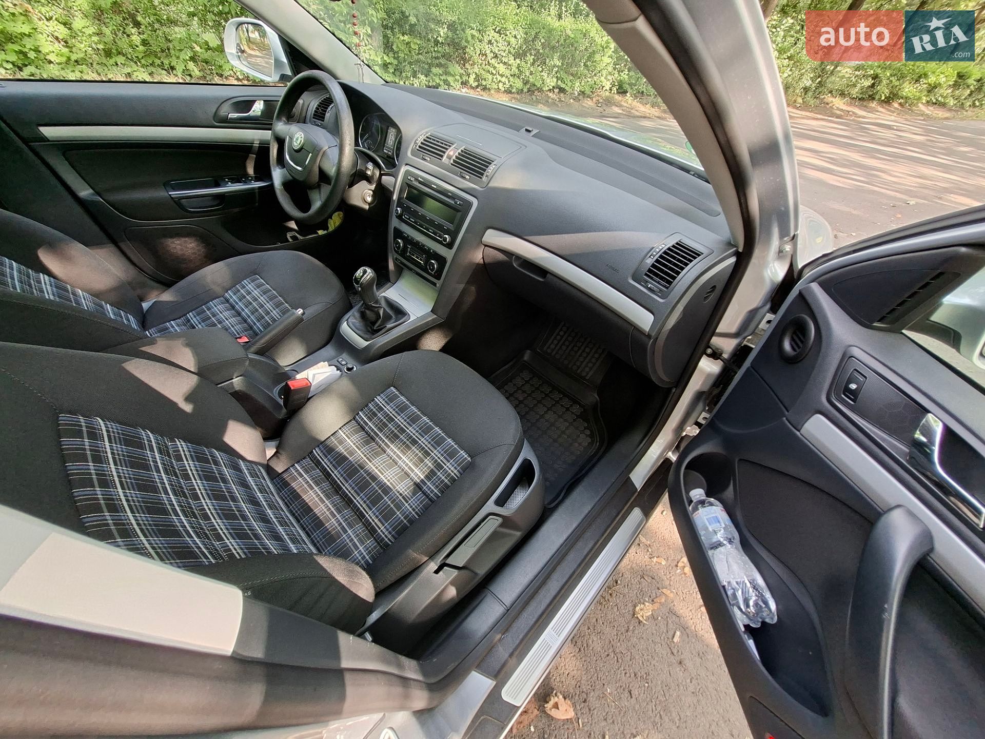 Skoda Octavia 2012 VIN TMBHK61Z7D2033441 фото оголошення 17 з 23