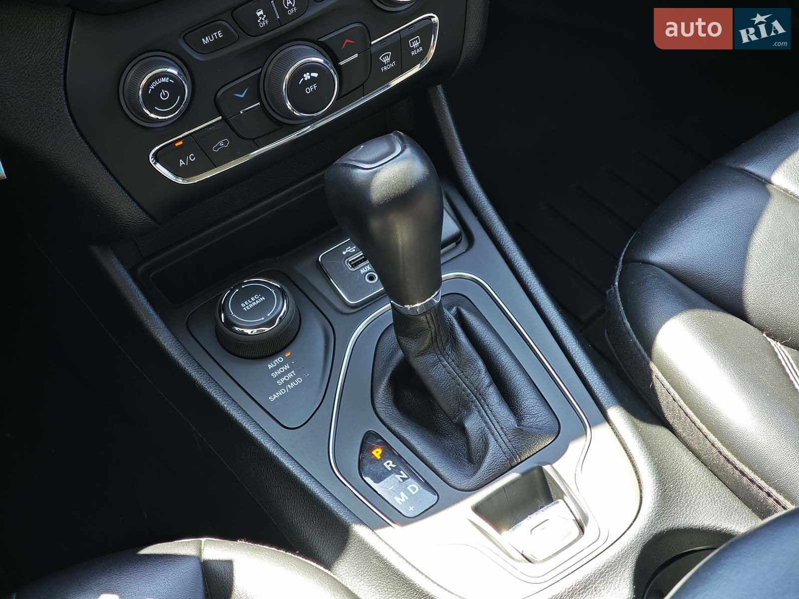 Jeep Cherokee 2022 VIN 1C4PJMCX2ND555852 фото оголошення 23 з 35