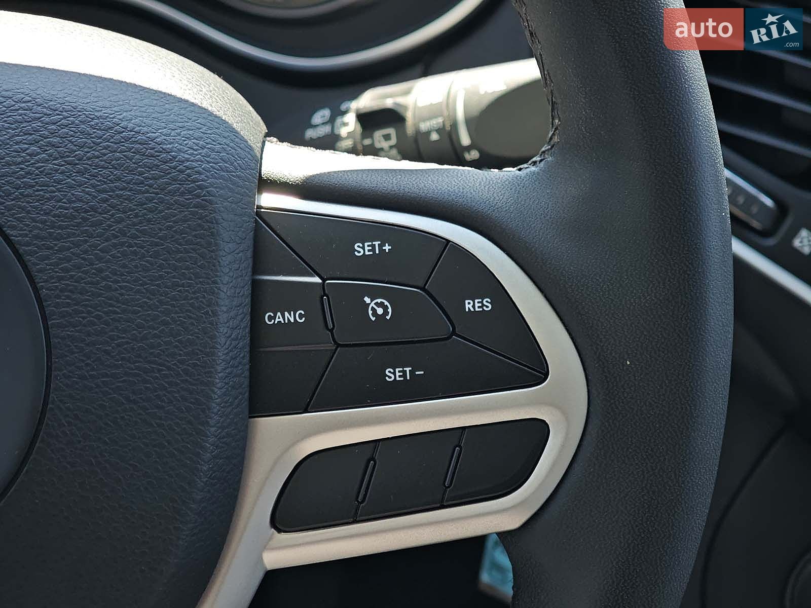 Jeep Cherokee 2022 VIN 1C4PJMCX2ND555852 фото оголошення 34 з 35