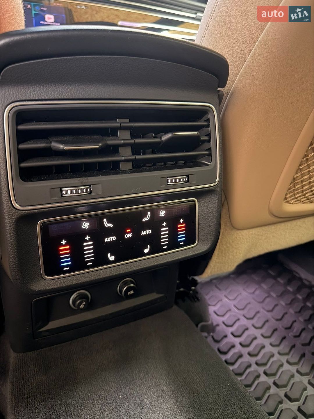 Audi Q8 2021 VIN WAUZZZF17MD031095 фото оголошення 30 з 37