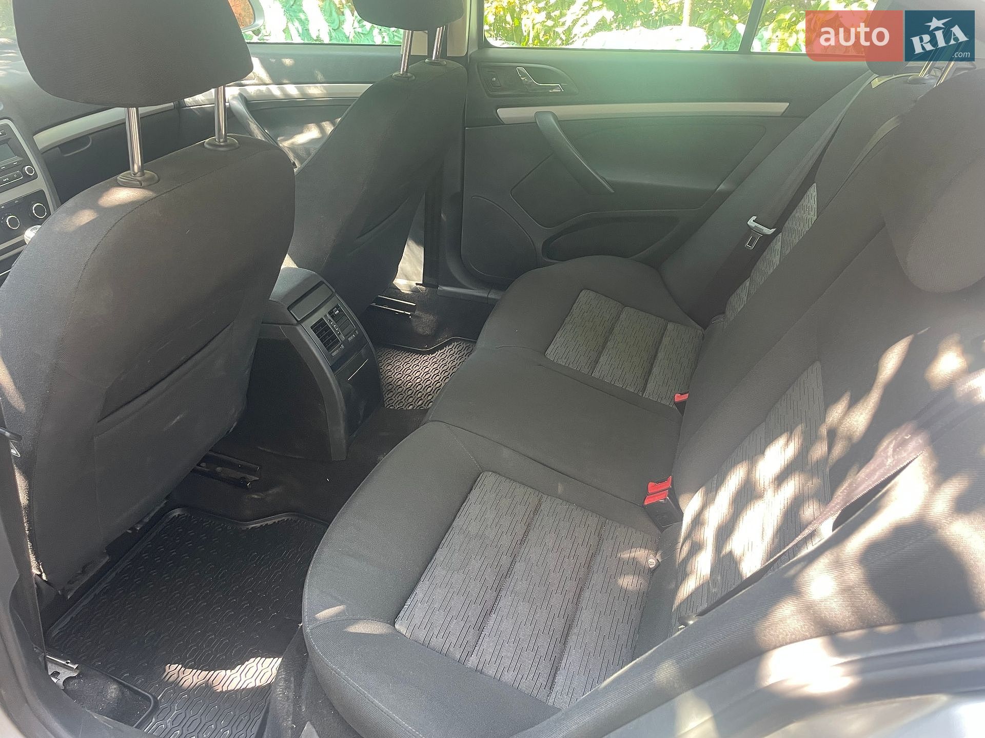 Skoda Octavia 2012 VIN TMBCA41Z3CB156086 фото оголошення 8 з 13