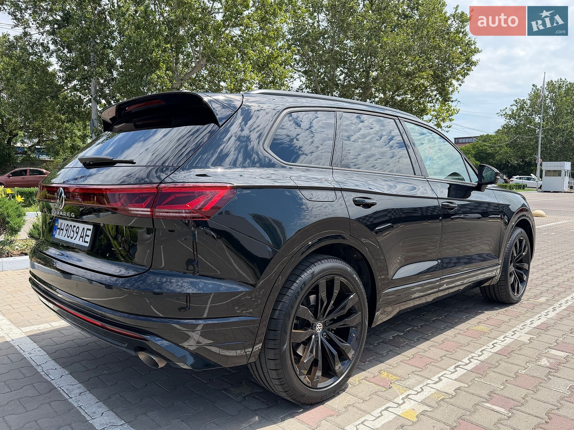 Volkswagen Touareg 2024 VIN WVGZZZCR3SD002702 фото оголошення 3 з 31