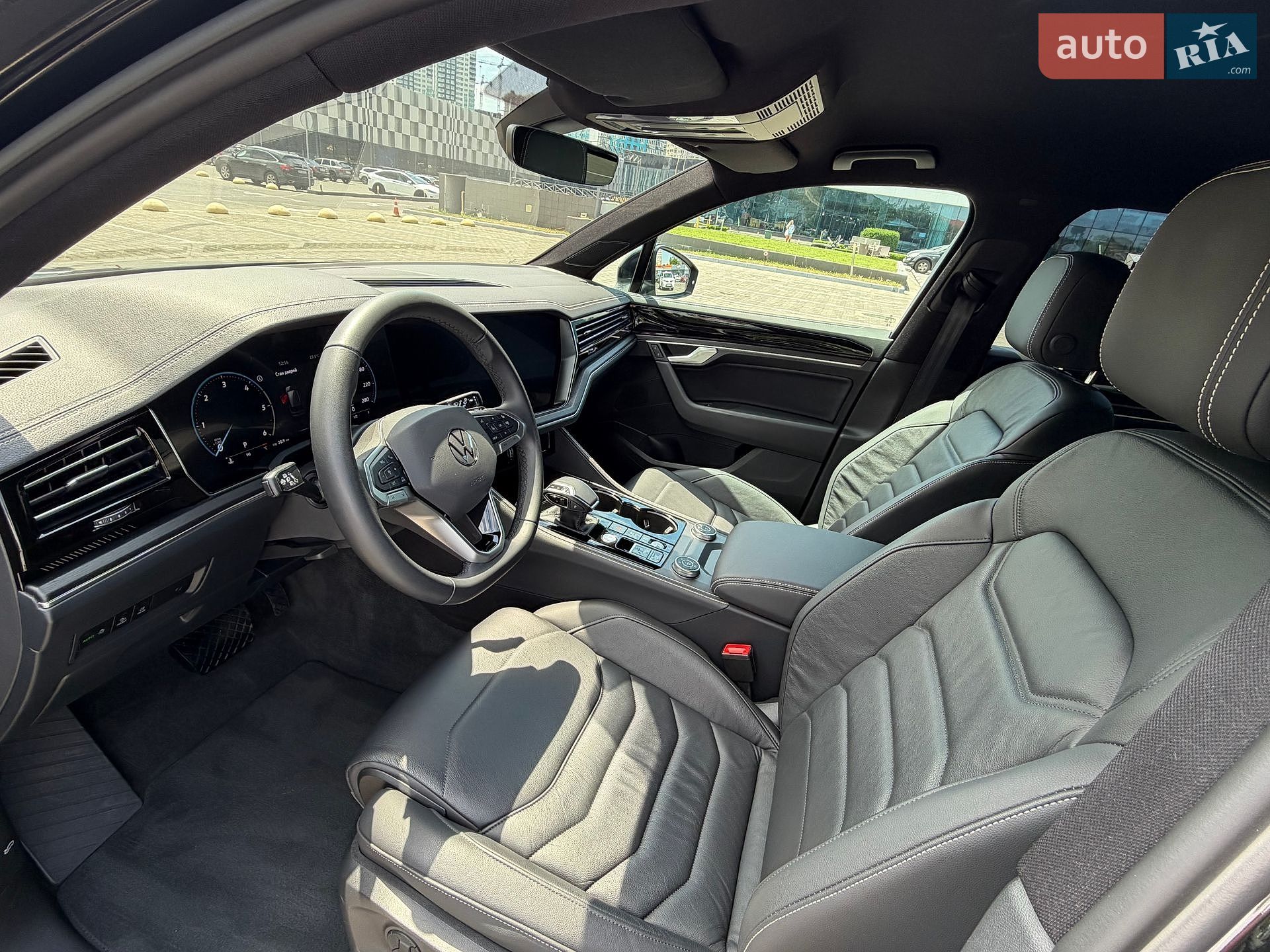 Volkswagen Touareg 2024 VIN WVGZZZCR3SD002702 фото оголошення 11 з 31