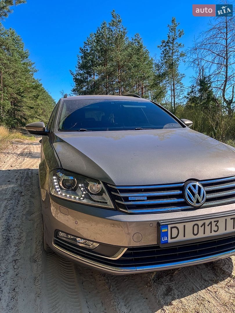 Volkswagen Passat 2011 VIN WVWZZZ3CZCE041866 фото оголошення 2 з 42