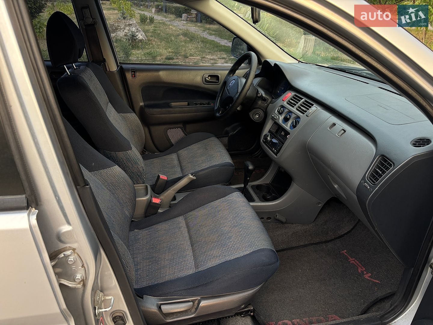 Honda HR-V 2000 VIN JHMGH4850YS215122 фото оголошення 12 з 17