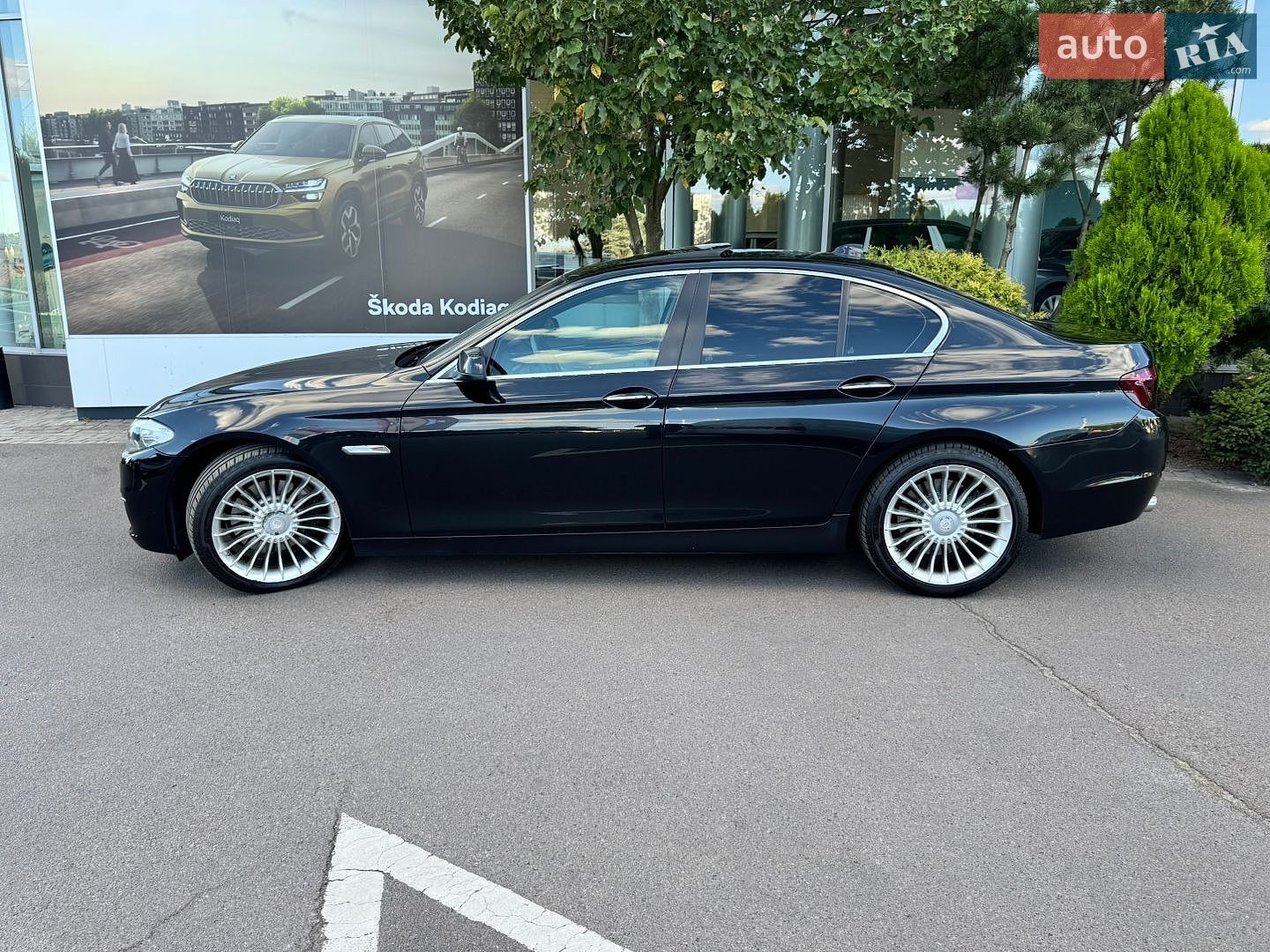 BMW 5 Series 2011 VIN WBAXA510X0DW56364 фото оголошення 25 з 26