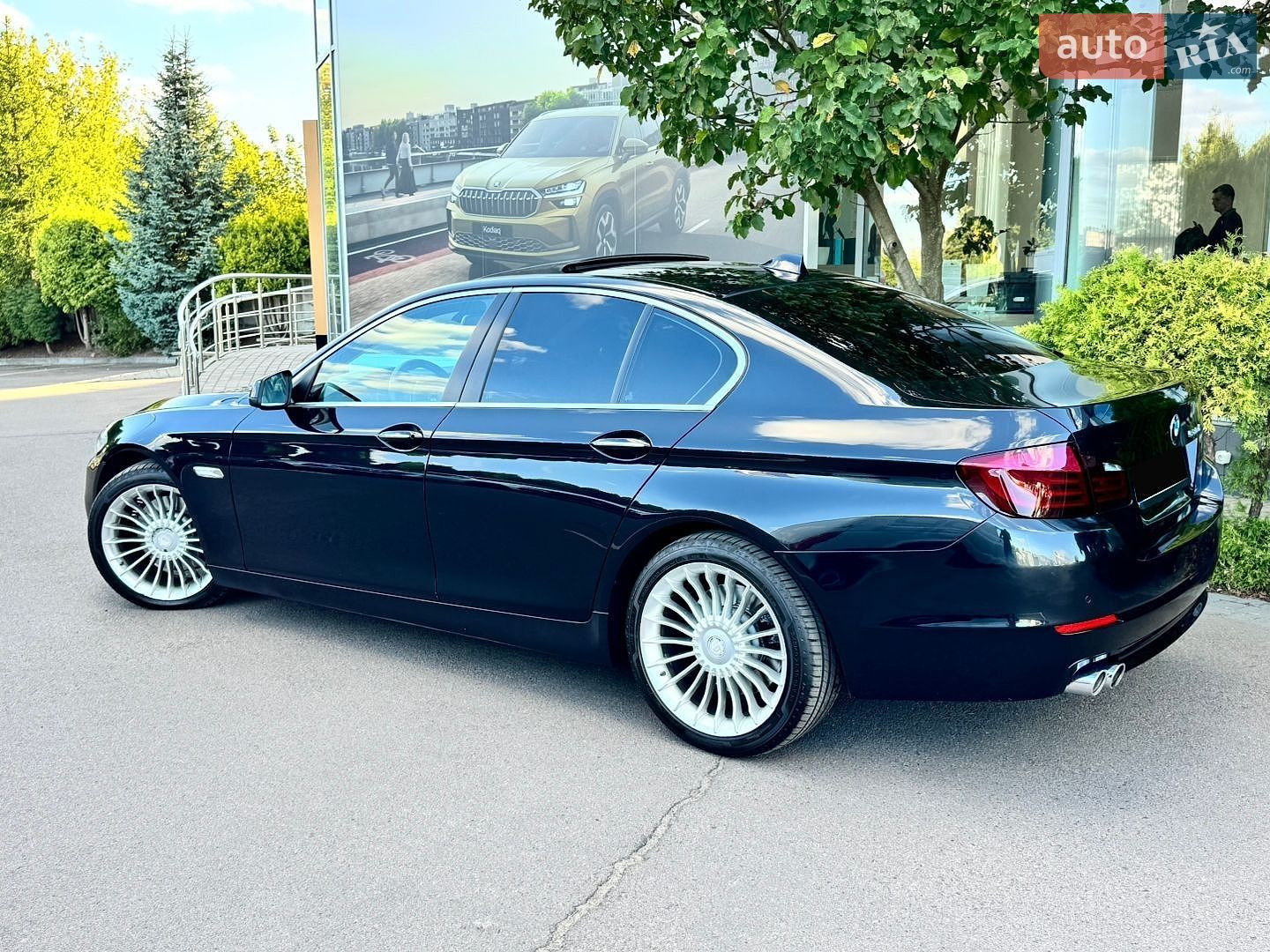 BMW 5 Series 2011 VIN WBAXA510X0DW56364 фото оголошення 24 з 26