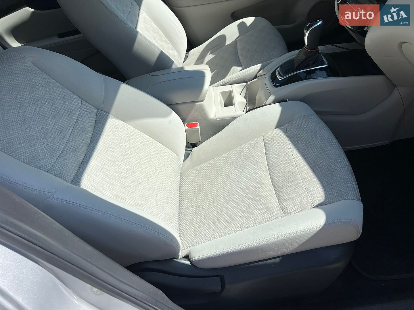 Nissan Rogue Sport 2019 VIN JN1BJ1CPXKW526112 фото оголошення 16 з 28