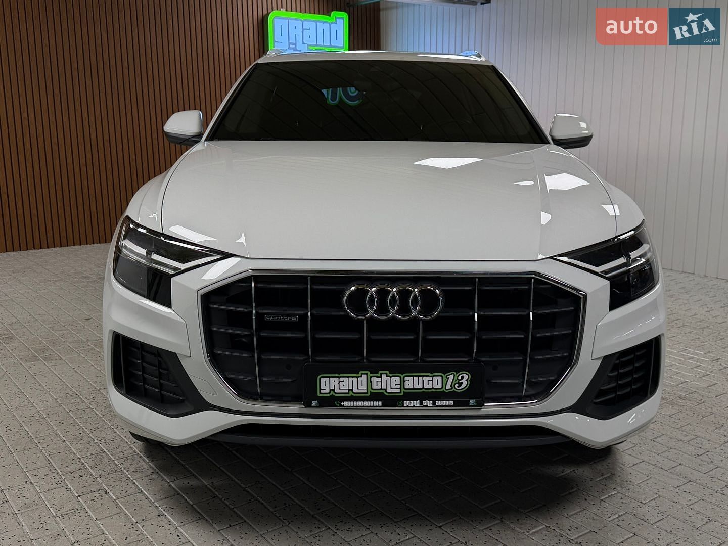 Audi Q8 2020 VIN WAUZZZF10MD012629 фото оголошення 12 з 54