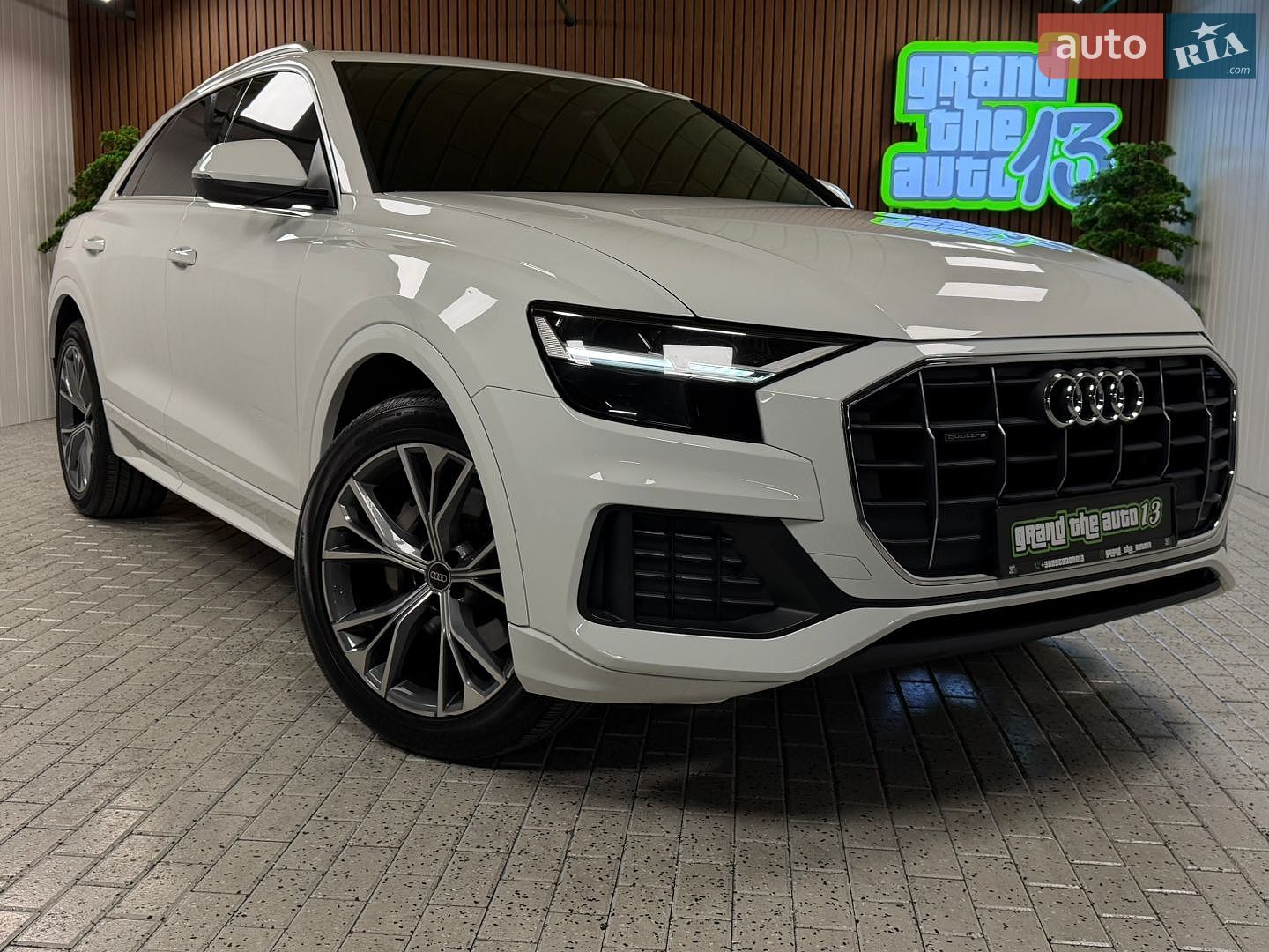 Audi Q8 2020 VIN WAUZZZF10MD012629 фото оголошення 13 з 54