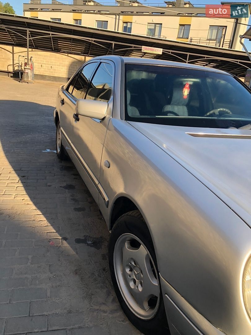 Mercedes-Benz E-Class 1995 VIN WDB1240231B157059 фото оголошення 6 з 30