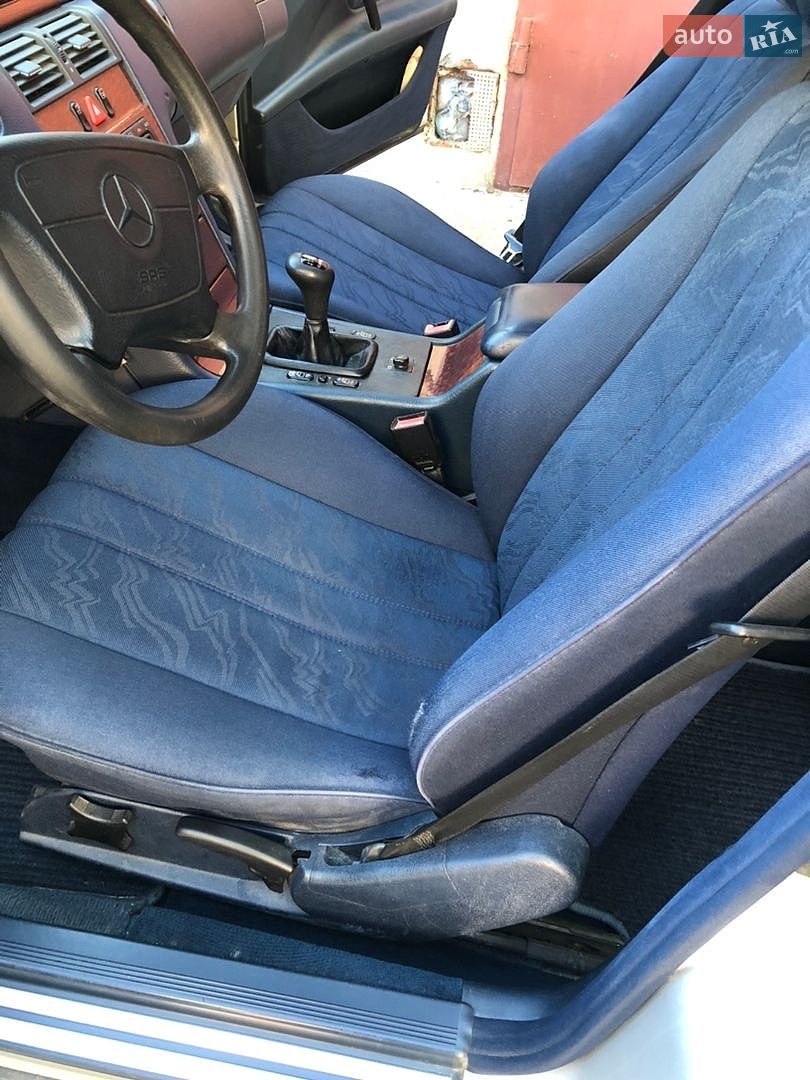Mercedes-Benz E-Class 1995 VIN WDB1240231B157059 фото оголошення 8 з 30