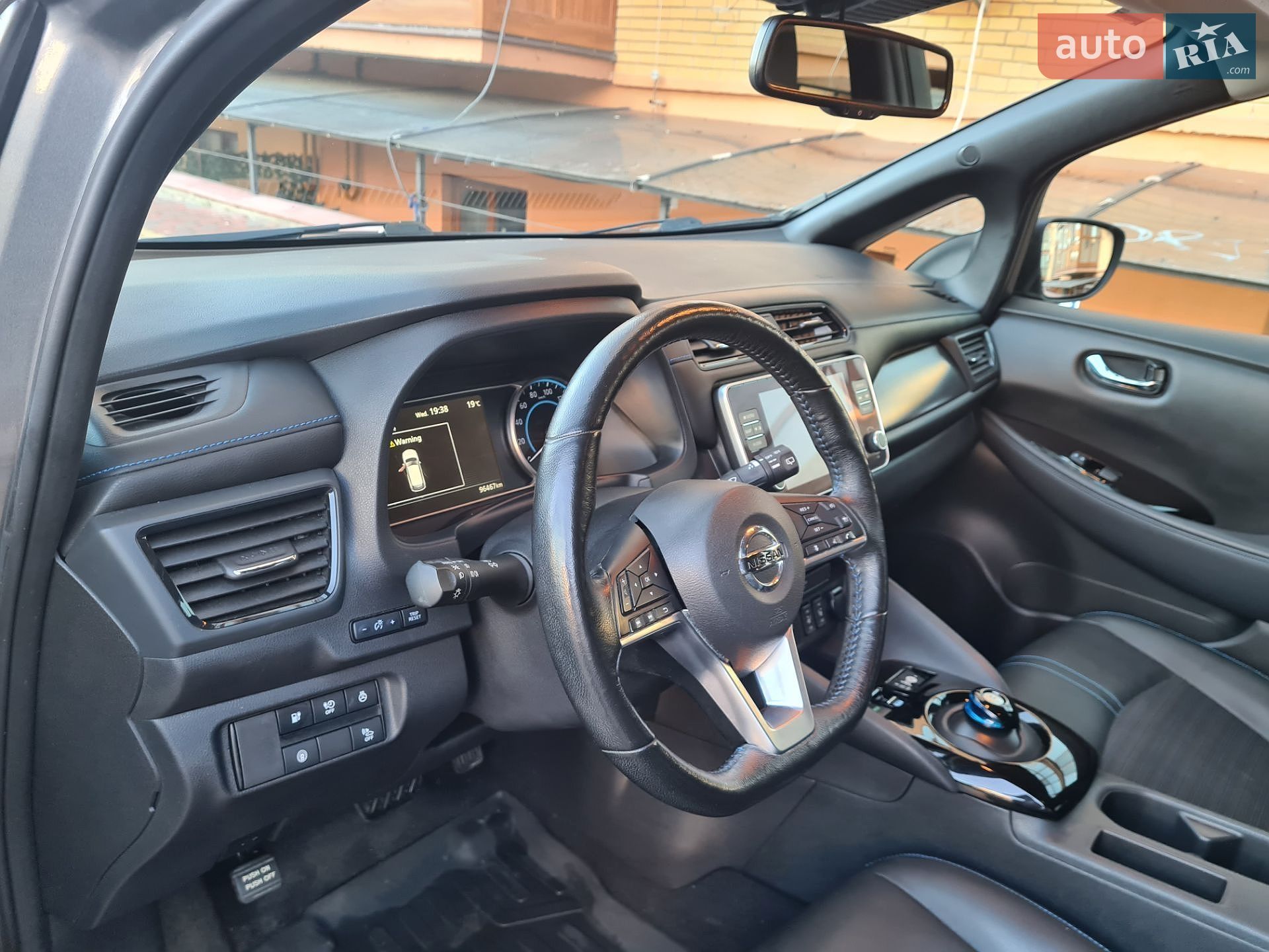 Nissan Leaf 2019 VIN SJNFAAZE1U0083961 фото оголошення 2 з 35
