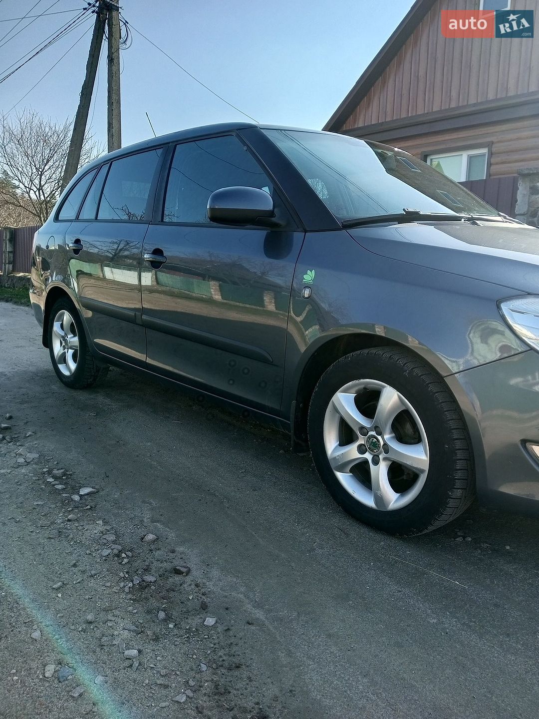 Skoda Fabia 2010 VIN TMBJK25J5B3122799 фото оголошення 4 з 10
